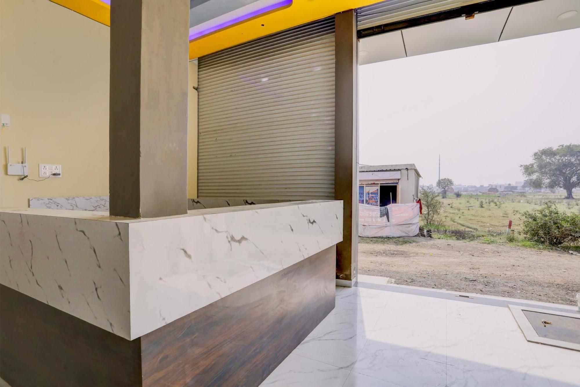 Spot On Hotel Ronak Place Indore Exterior foto